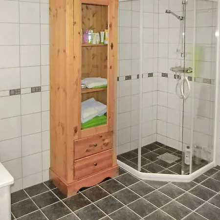 3 Bedroom Beautiful In Vikesa